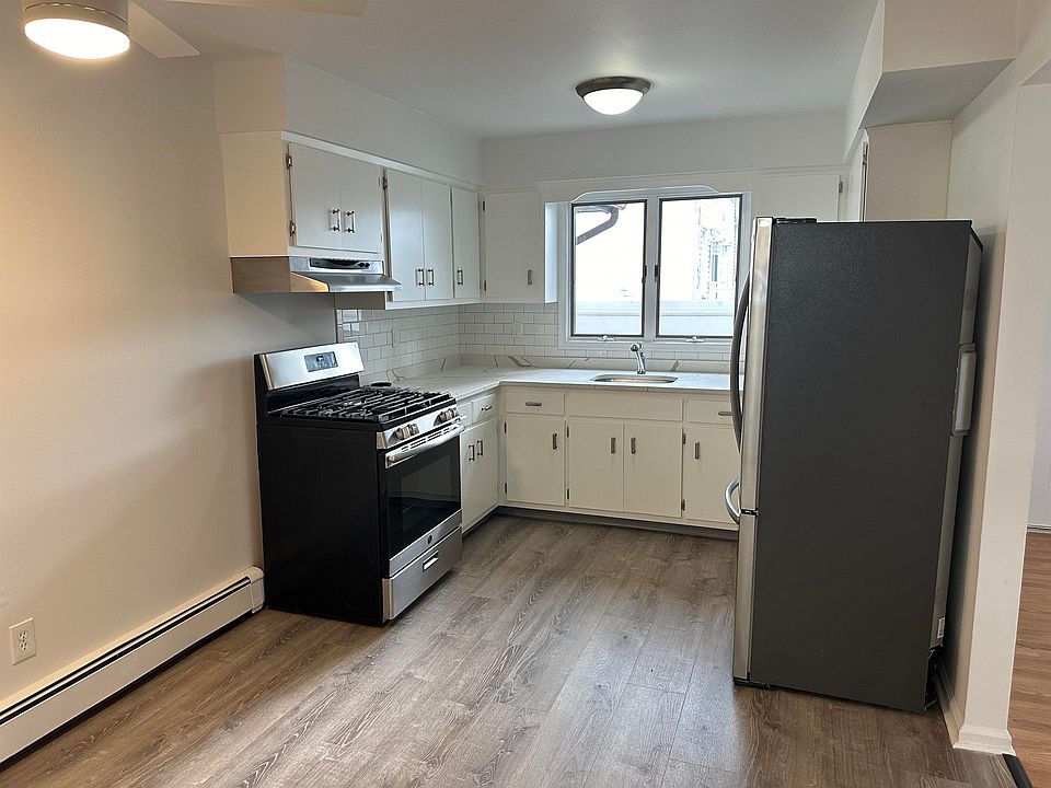 41 Kipp Ave, Elmwood Park, NJ 07407 Zillow