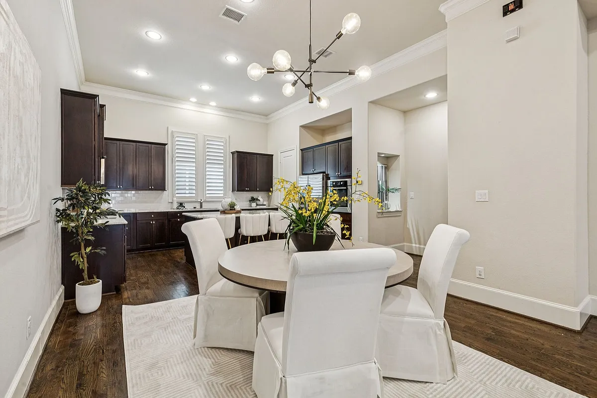 Building Photo - 2138 Aylesport Dr