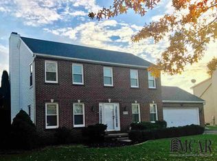 2163 Briar Ln, Temperance, MI 48182