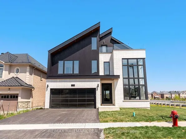 88 Cosford St, Aurora, ON L4G 0J7