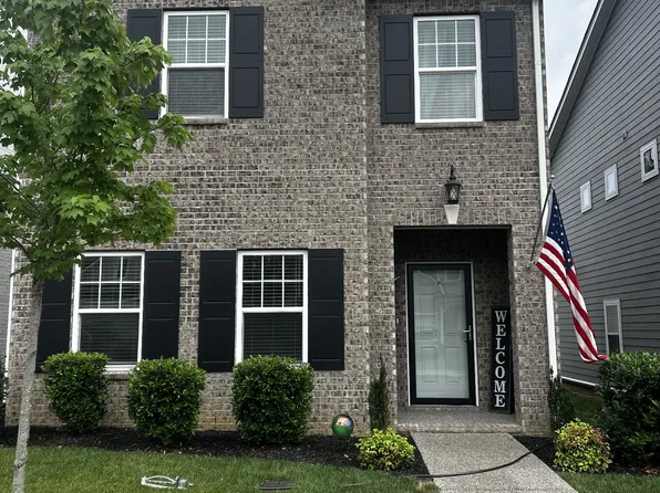 319 Cloverbrook Way, Gallatin, TN 37066