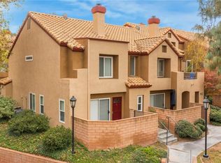 22735 Copper Hill Dr UNIT 10, Santa Clarita, CA 91350