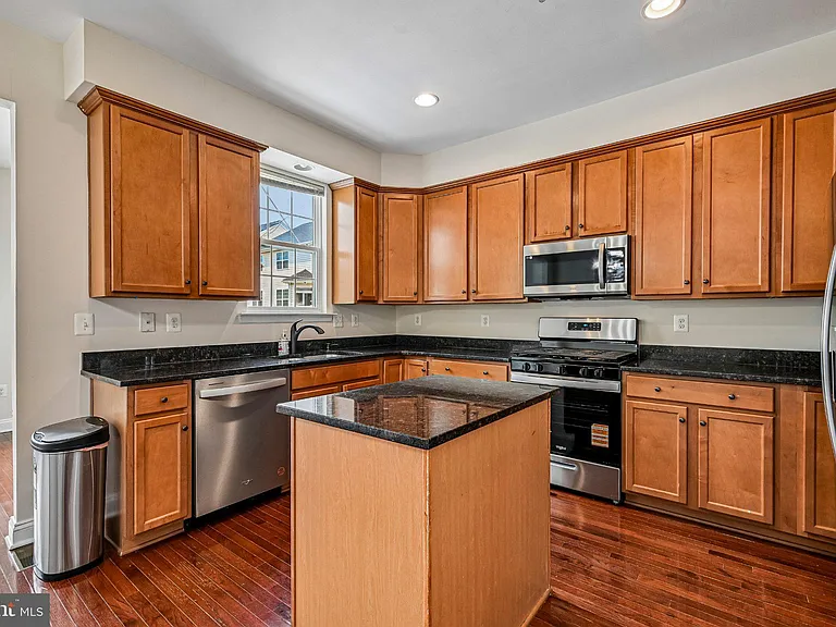 23004 Meadow Mist Rd — Photo 25