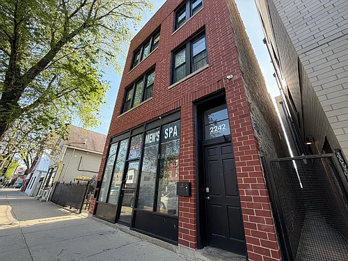 2242 N Western Ave #1R Photo 1