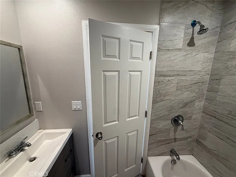 38232 Gunton Dr #B — Photo 15