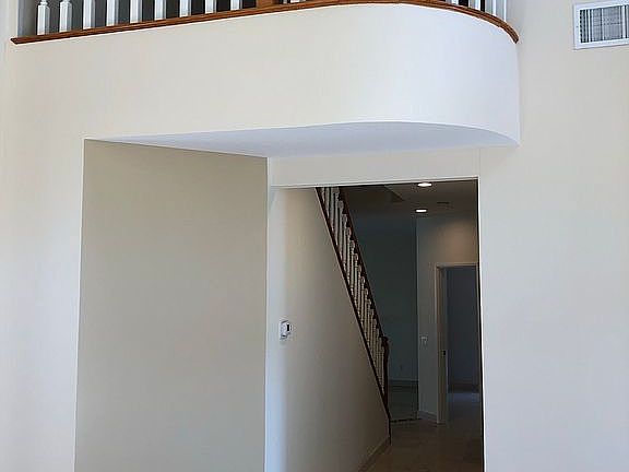 5th image of 963 Latigo Ln