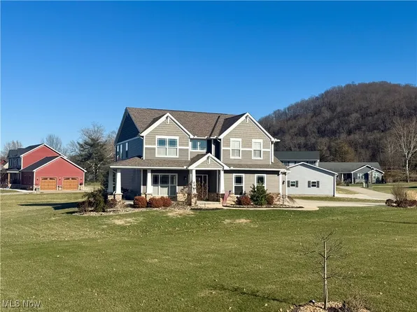 42 Mallard Ln, Saint Marys, WV 26170
