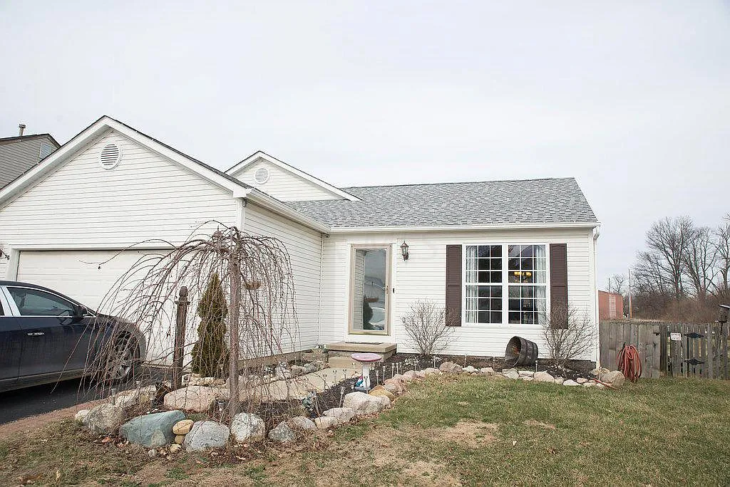 6710 Winbarr Way photo 1