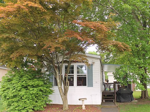 2nd image of 94 N Mountainview Dr