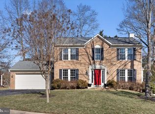 14116 Roamer Ct, Centreville, VA 20121