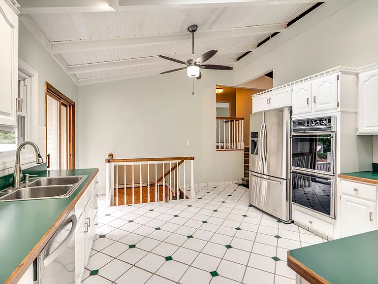 381 Hickory Hill Rd — Photo 13