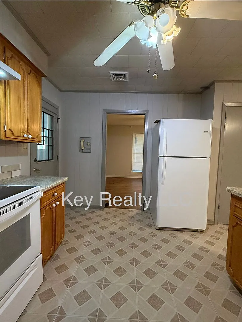 351 Browns Bend Rd. - Alexandria — Photo 3