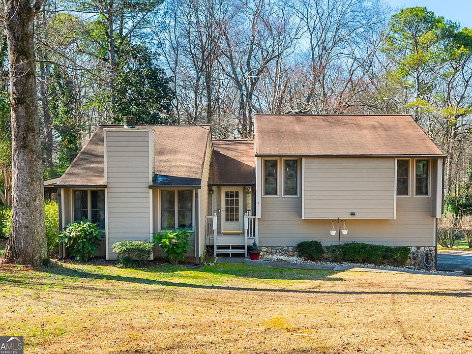 1st image of 115 Creekview Dr