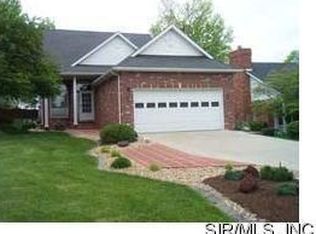 8 Eagle Ct, Edwardsville, IL 62025