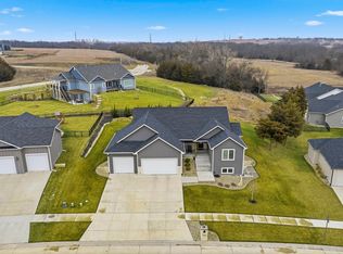 8849 Moonbug Ln, Manhattan, KS 66502