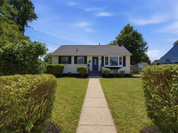 55 Calvary Ter, Hampton, VA 23666