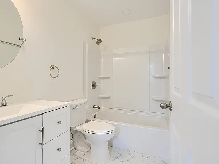 739 W Pratt St #2 — Photo 21