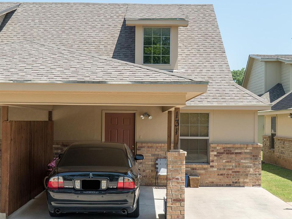 1st image of 131 Meadow Park Cir