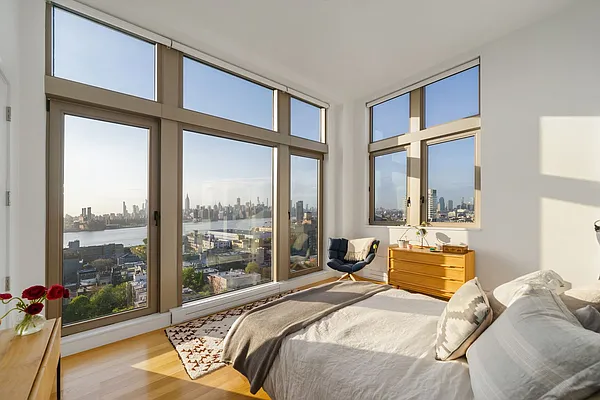 Sold by Compass | media 26