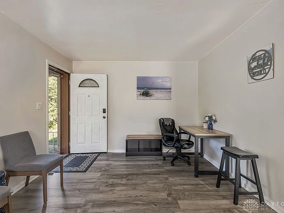 5th image of 1124 Croyden Dr