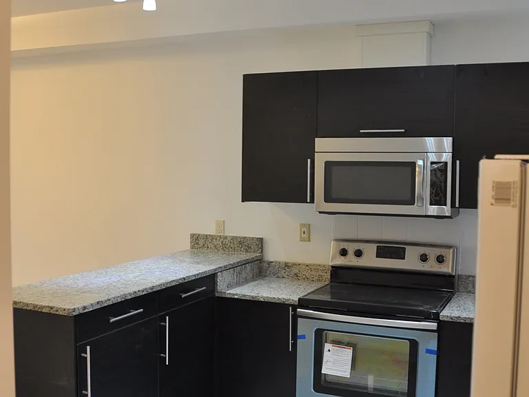 1334 Harvard St NW #1 — Photo 7