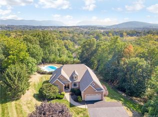 89 Cronomer Heights Dr, Newburgh, NY 12550