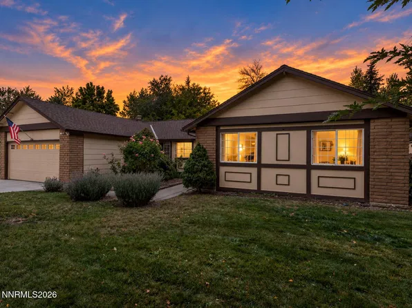 12590 Creek Crest Dr, Reno, NV 89511