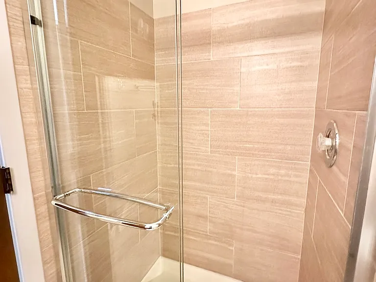 1202 Clearview Ct — Photo 15
