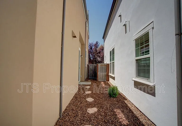 1349 Piper Pl — Photo 33