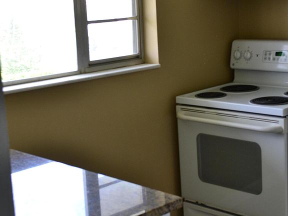 4th image of 1900 S Kanner Hwy APT 2-106