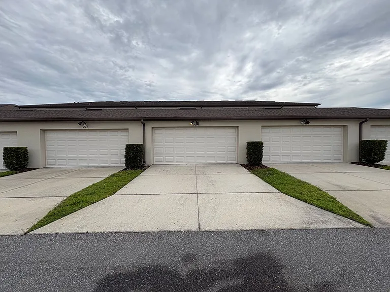 5044 Walker St — Photo 36