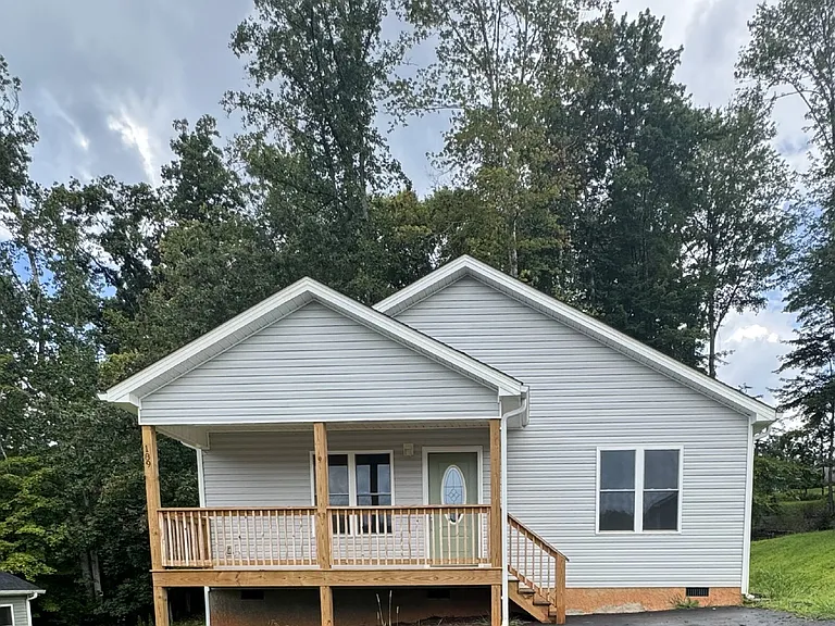 189 Quinn Hill Ln — Photo 1