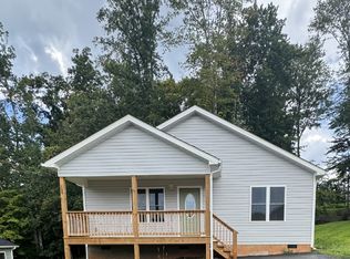 189 Quinn Hill Ln, Mars Hill, NC 28754