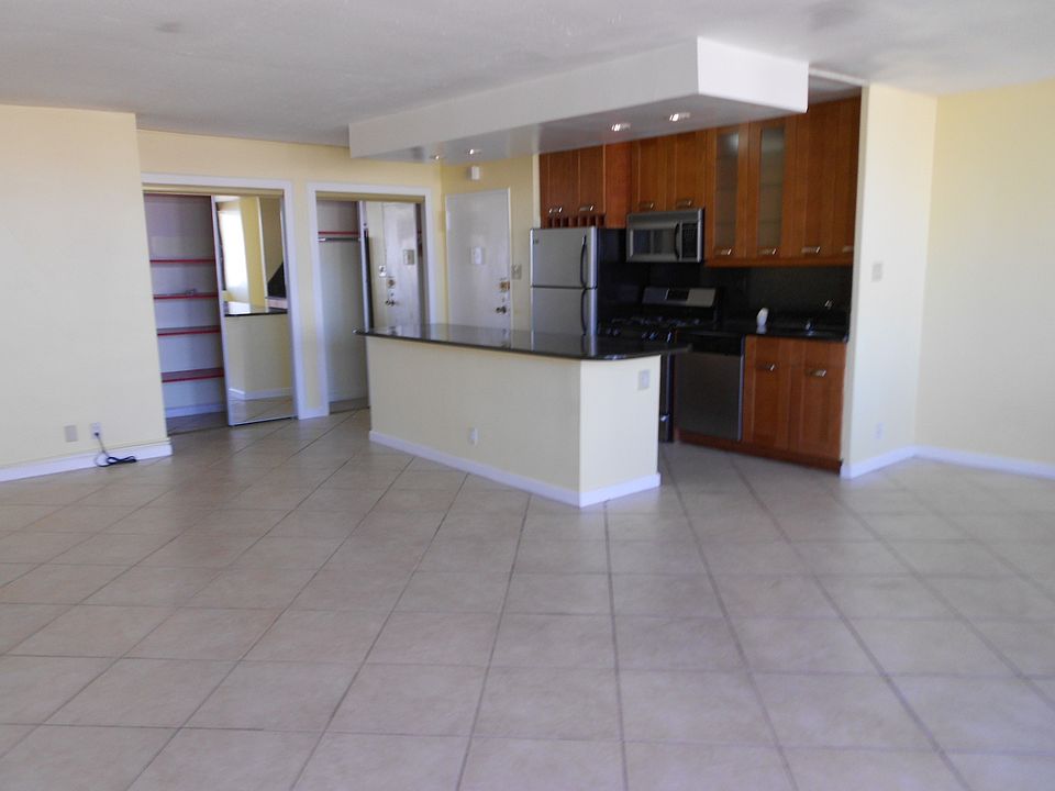2nd image of 280 Marin Blvd APT 20T
