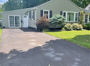 113 Hoover Dr, Syracuse, NY 13205