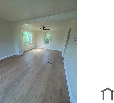 2nd image of 101 Center St