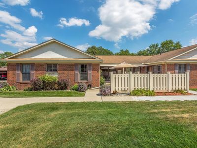 40450 Newport Dr, Plymouth, MI, 48170