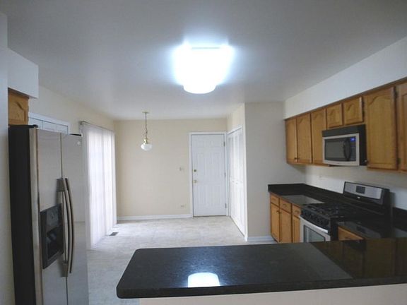 5th image of 202 Benton Ln