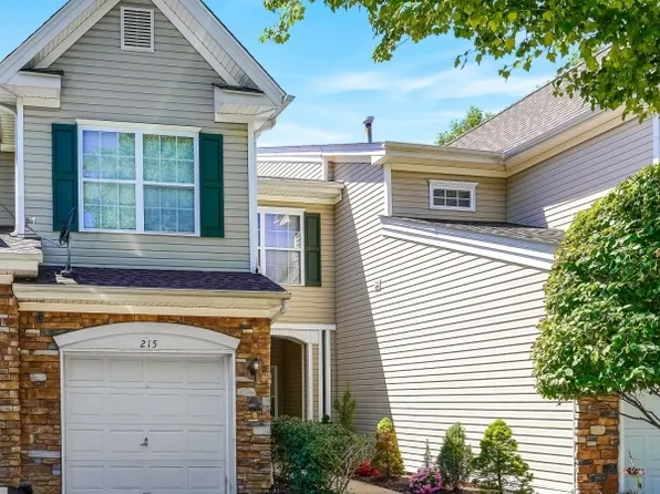 215 Ridge Dr, Pompton Lakes Boro, NJ 07442
