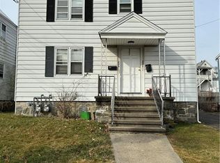 229-231 Horace St, Bridgeport, CT 06610
