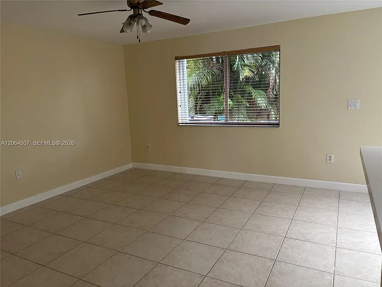 11440 NW 50th Ter — Photo 15