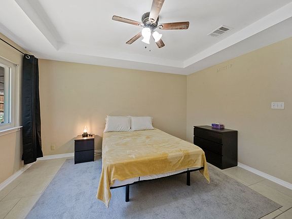 5th image of 8602 Wood Pl