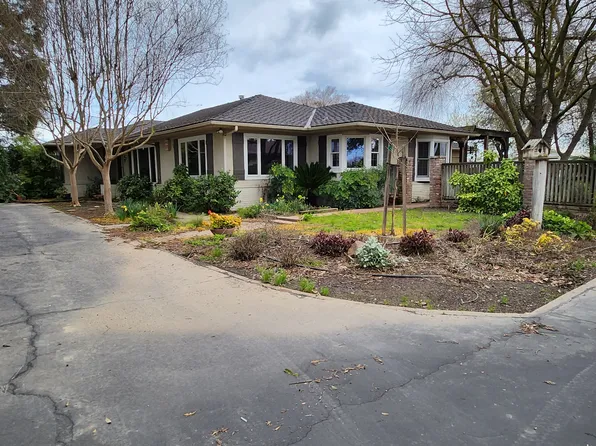 19673 E South Ave, Reedley, CA 93654