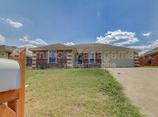10525 Granada Dr, Waco, TX 76708