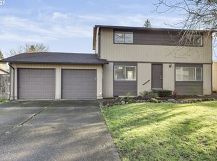 13162 Wassail Ln, Oregon City, OR 97045
