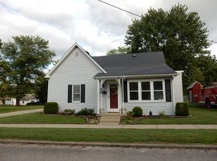 169 7th St SE, Linton, IN 47441