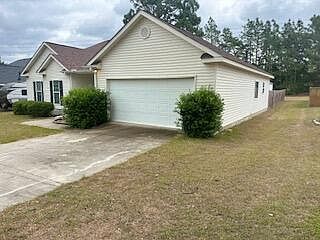 3rd image of 142 Royal Pine Drive