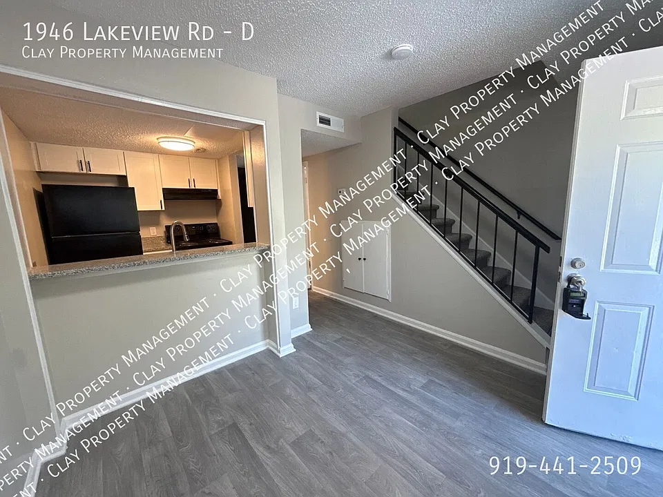 1946 Lakeview Rd #D