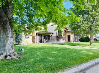 402 Walnut St, Arapahoe, NE 68922