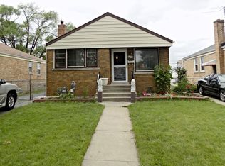 230 Frederick Ave, Bellwood, IL 60104